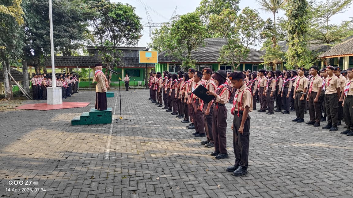 SMP Negeri 3 Tuntang Gelar Upacara Memperingati Hari Pramuka ke-64 Tahun 2025